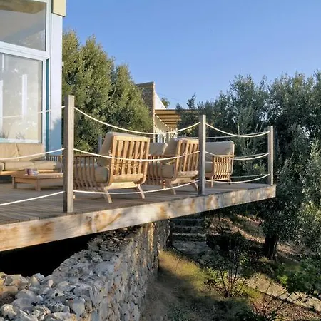 Adelphia Villa